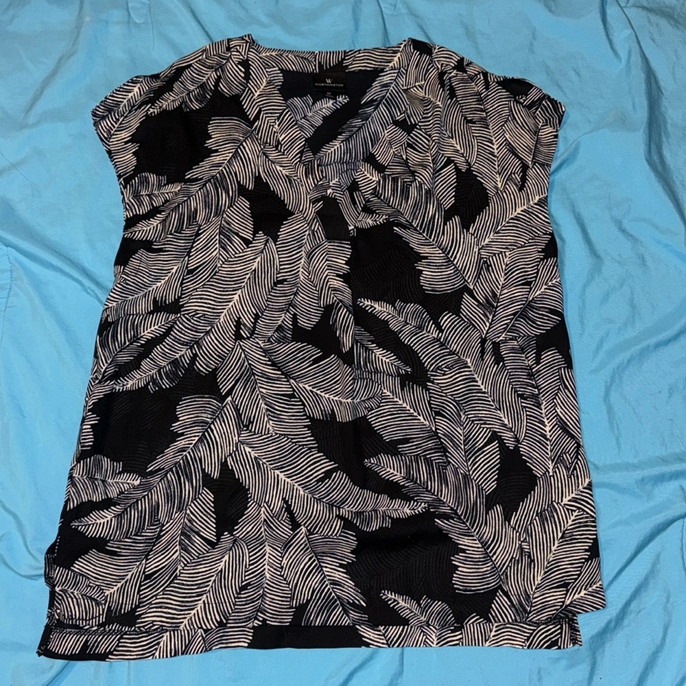 Worthington short sleeve blouse